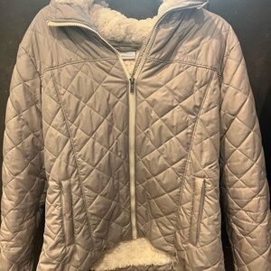 Columbia Women's Quilted Puffer Jacket in Gray